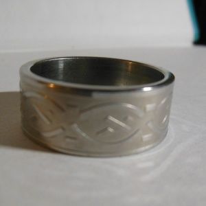 Stainless steel etched ring